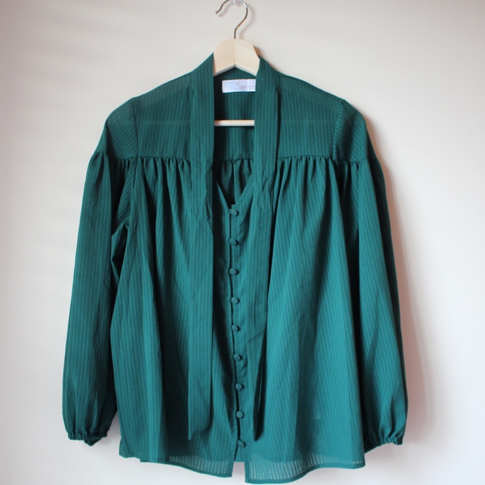 Emerald green top
